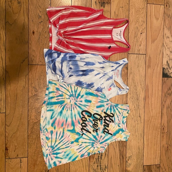 Three Abercrombie tank tops all size 9/10. - Picture 1 of 10
